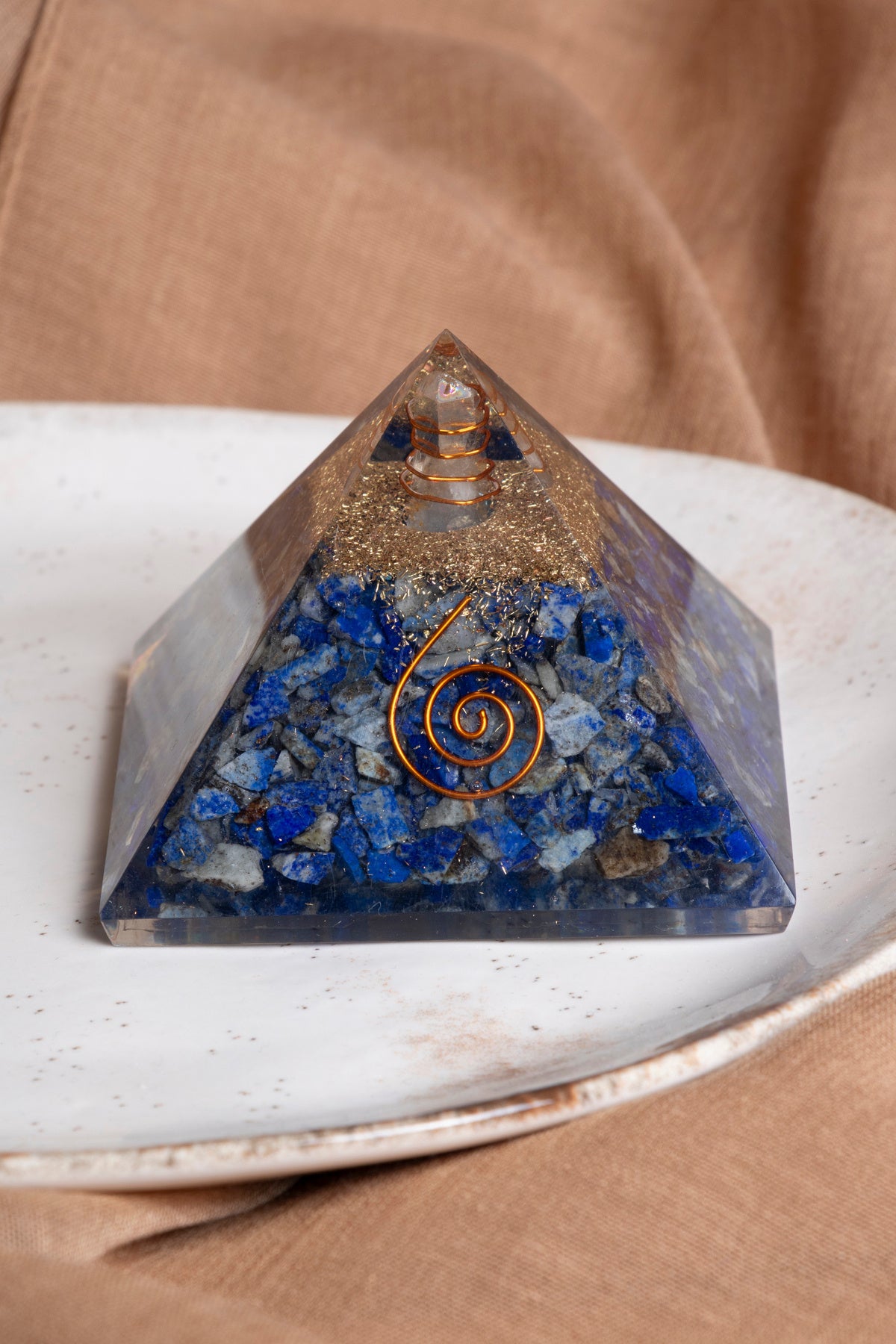 Sertifikalı Lapis Lazuli Doğal Taş Piramit No:2 P024