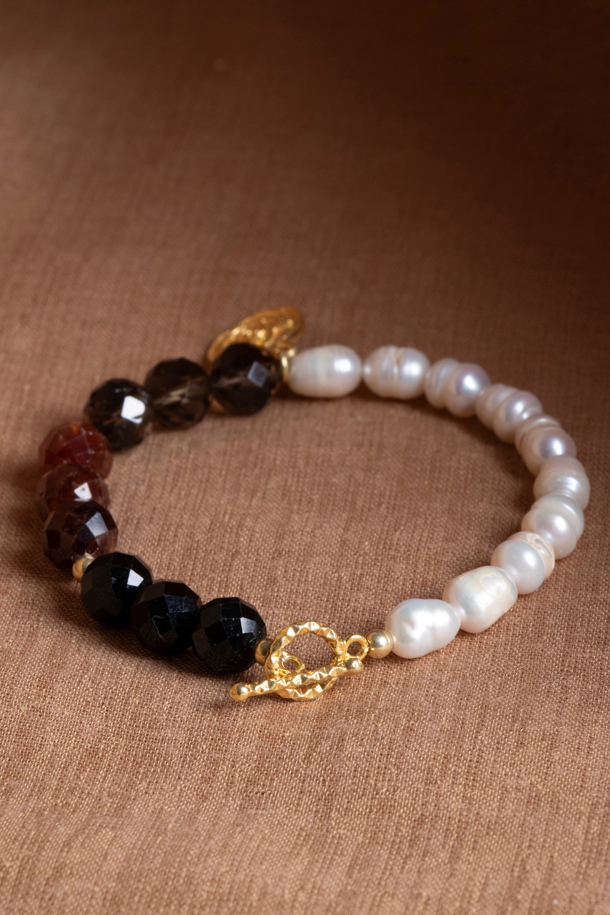 Sertifikalı İNCİ-LAL-TURMALİN Doğal Taş Altın Kaplama Gümüş Charm Bileklik ODT115