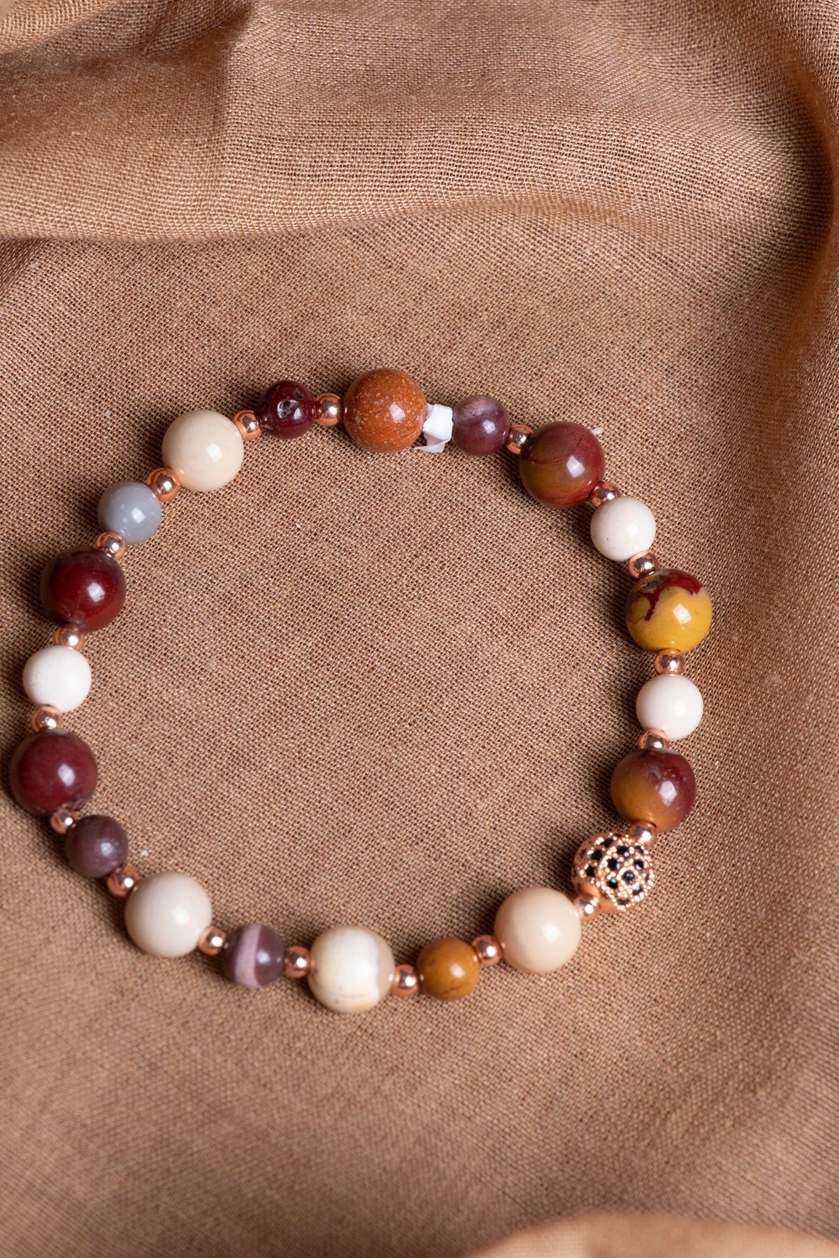 SERTİFİKALI Jasper-Hematit Doğal Taş Zirkon Aparatlı Bileklik 6-8 mm