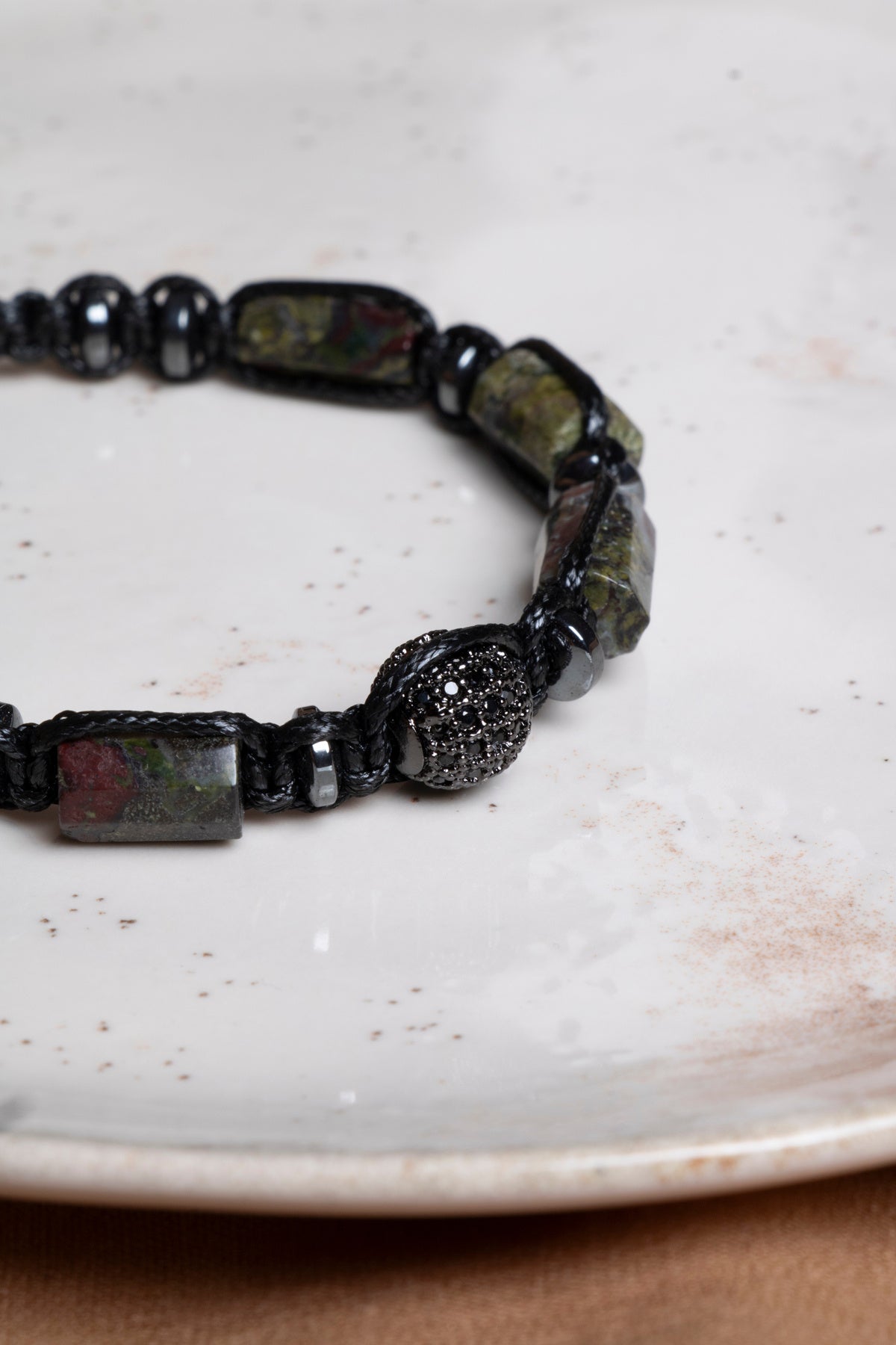 SERTİFİKALI Yeşil Dragon Jasper-Hematit Doğal Taş Makrome Ayarlanabilir Zirkon Aparatlı Bileklik