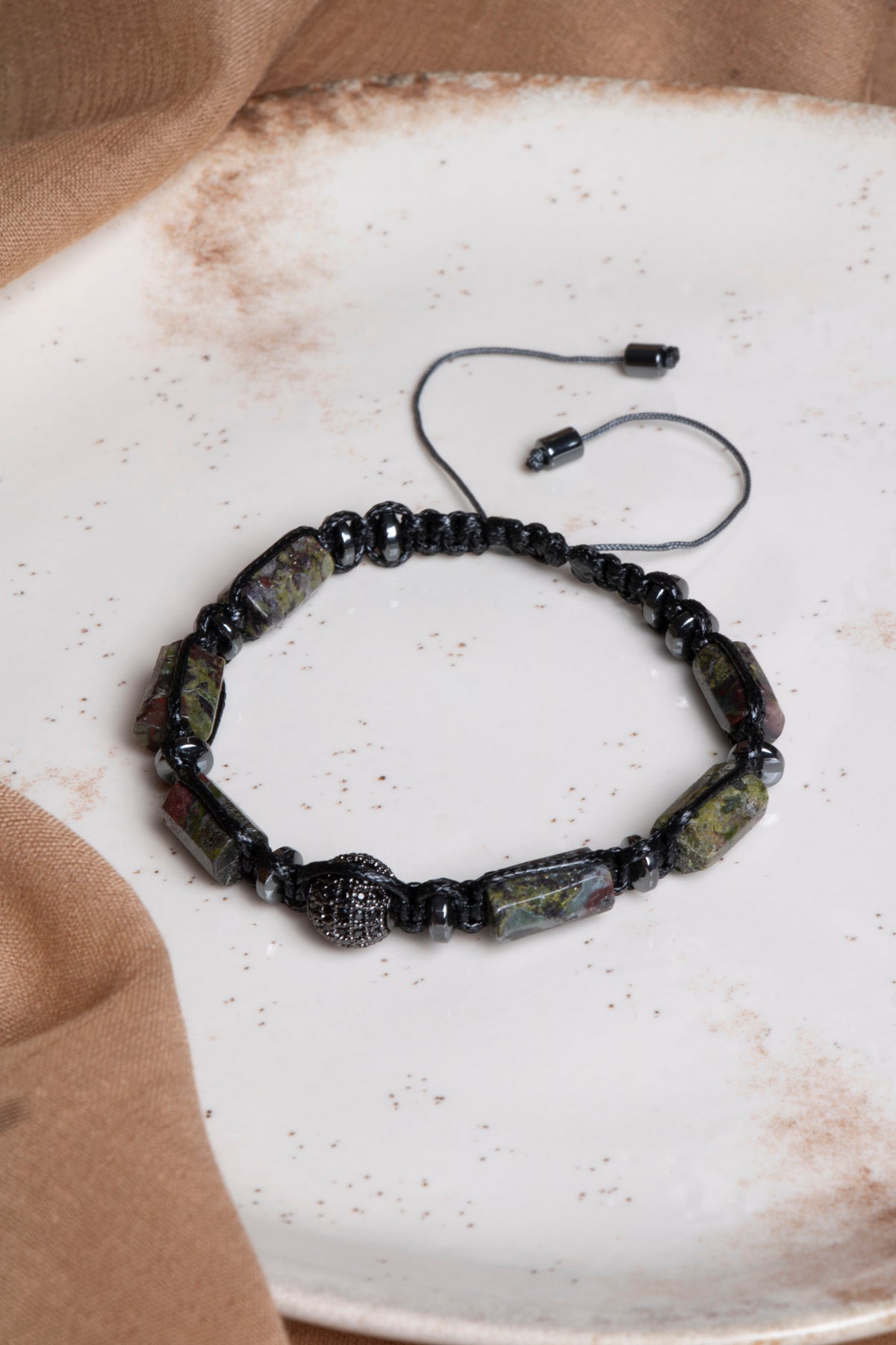 SERTİFİKALI Yeşil Dragon Jasper-Hematit Doğal Taş Makrome Ayarlanabilir Zirkon Aparatlı Bileklik