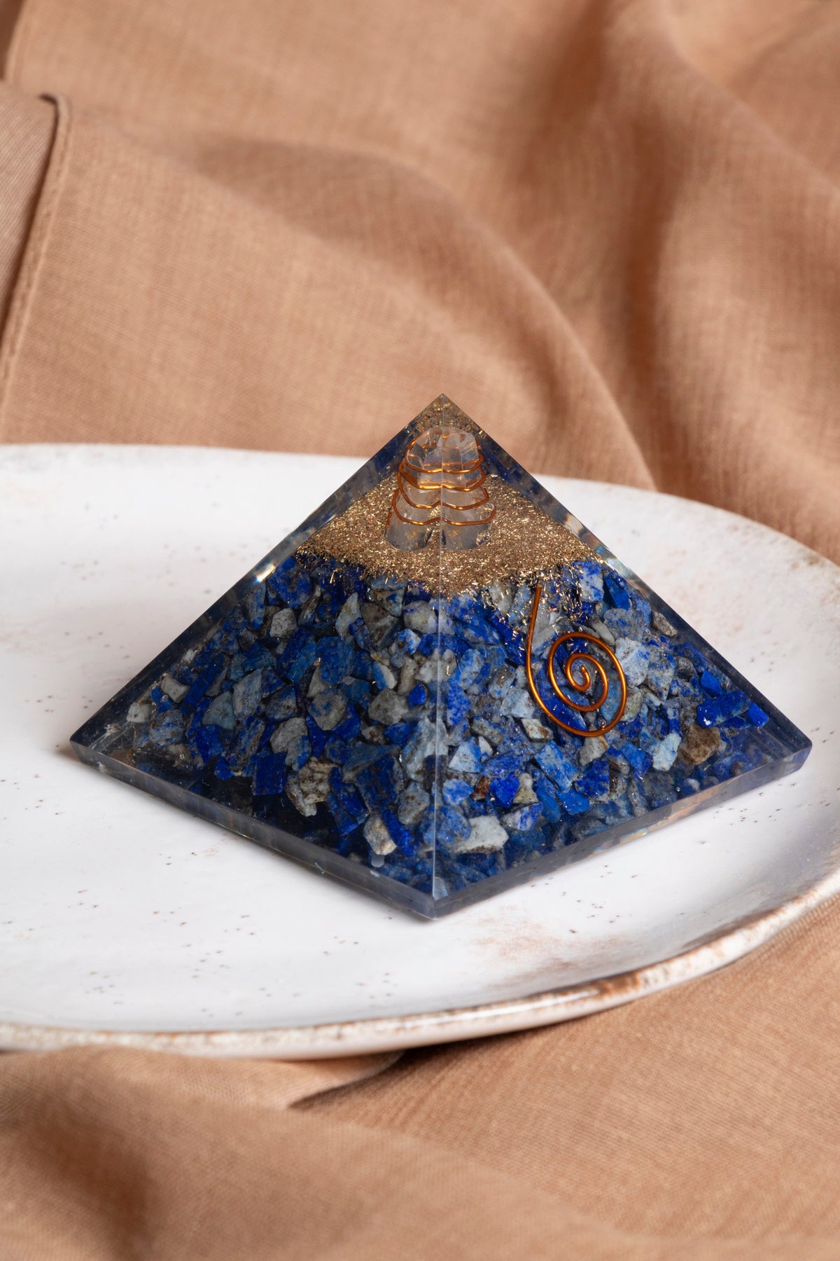 Sertifikalı Lapis Lazuli Doğal Taş Piramit No:2 P024