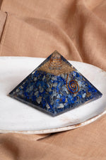 Sertifikalı Lapis Lazuli Doğal Taş Piramit No:2 P024