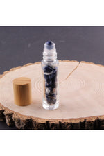 Sertifikalı Sodalit Taşı Doğal Taş Yüz Ve Cilt Esans Ve Yağ Şişesi - 10 Ml, 8 Cm Bambu Kapak