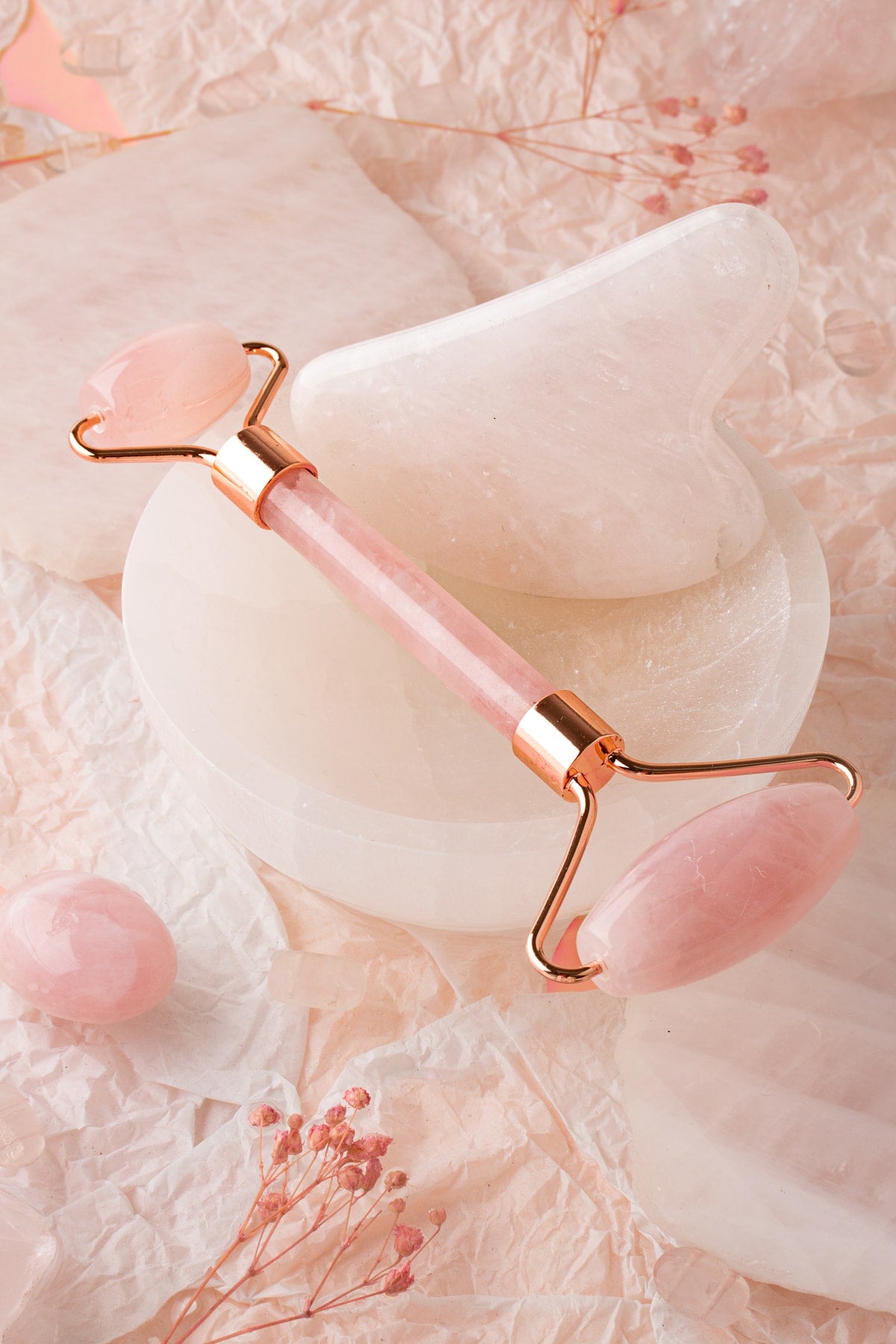 Sertifikalı Pembe Kuvars Doğal Taşı Roller Ve Kalpli Gua Sha Masaj Takımı