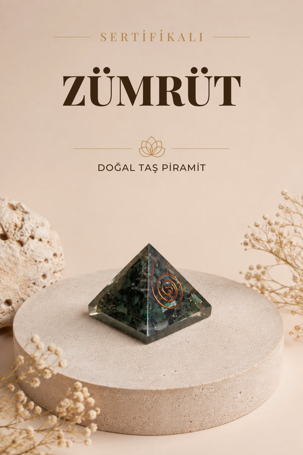 Sertifikalı Zümrüt Doğal Taş Piramit No:1 P009